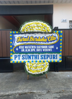 Papan Bunga Duka di Warung Muncang